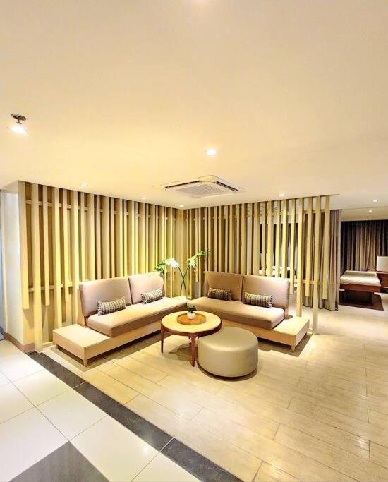 Cosy Executive 1 Bedroom Uptown Parksuites Ultra Fast Internet 마닐라 외부 사진